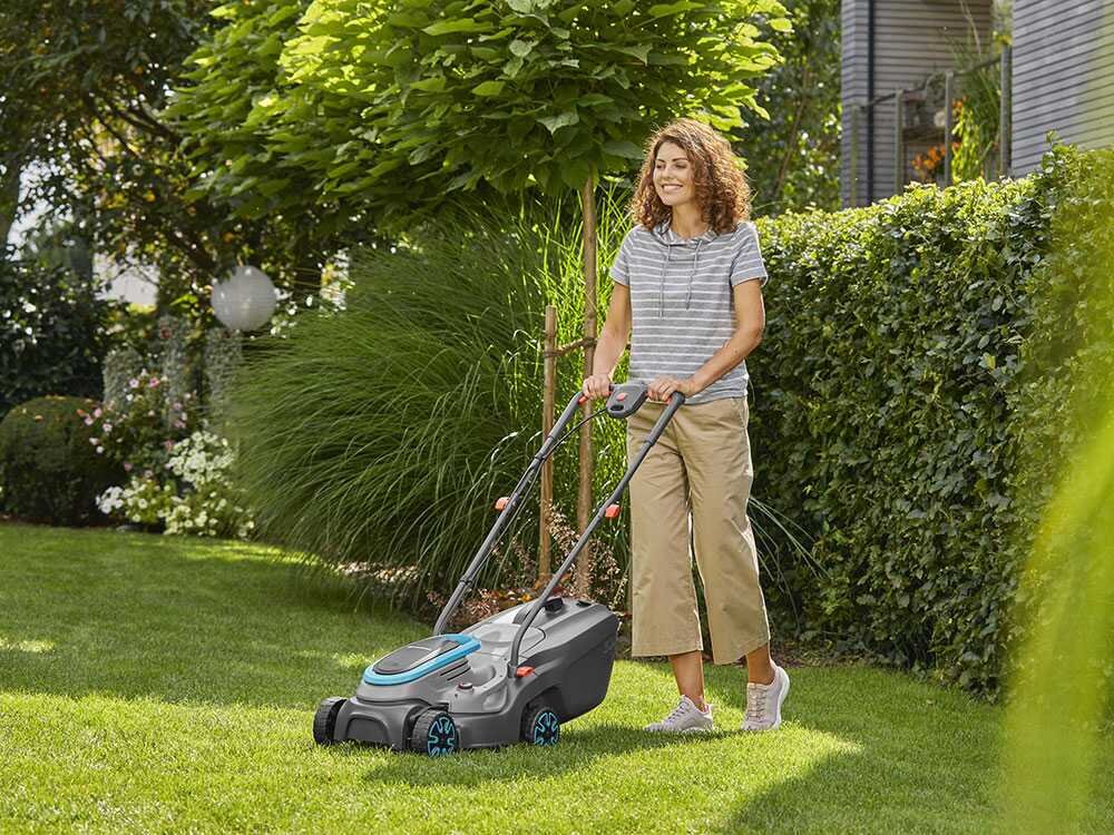 Gardena PowerMax 32/18V P4A Akku-Rasenmäher – 32 cm Schnittbreite – zum Schieben – mit Fangkorb – Ansicht 4