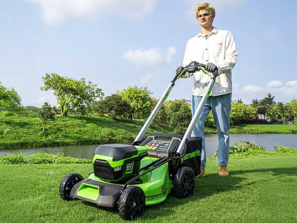 Greenworks GD60LM51SPK4 Akku-Rasenmäher – 51 cm Schnittbreite – Heckantrieb – mit Fangkorb – Ansicht 2