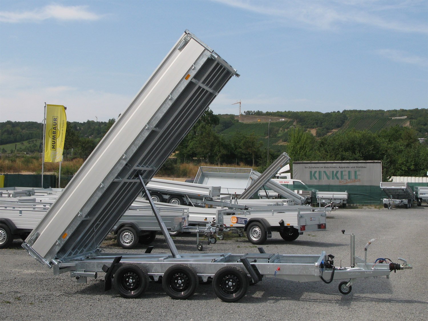 Hapert 3-Seiten-Kipper Cobalt HM-3 - 3500 3 Achs Multi Ferro – 3 Achs 4050 x 2000 40cm AluBW, Parabel-FW – Ladefläche 405 × 200 cm – 3500 kg – 3-Achser – Ansicht 1
