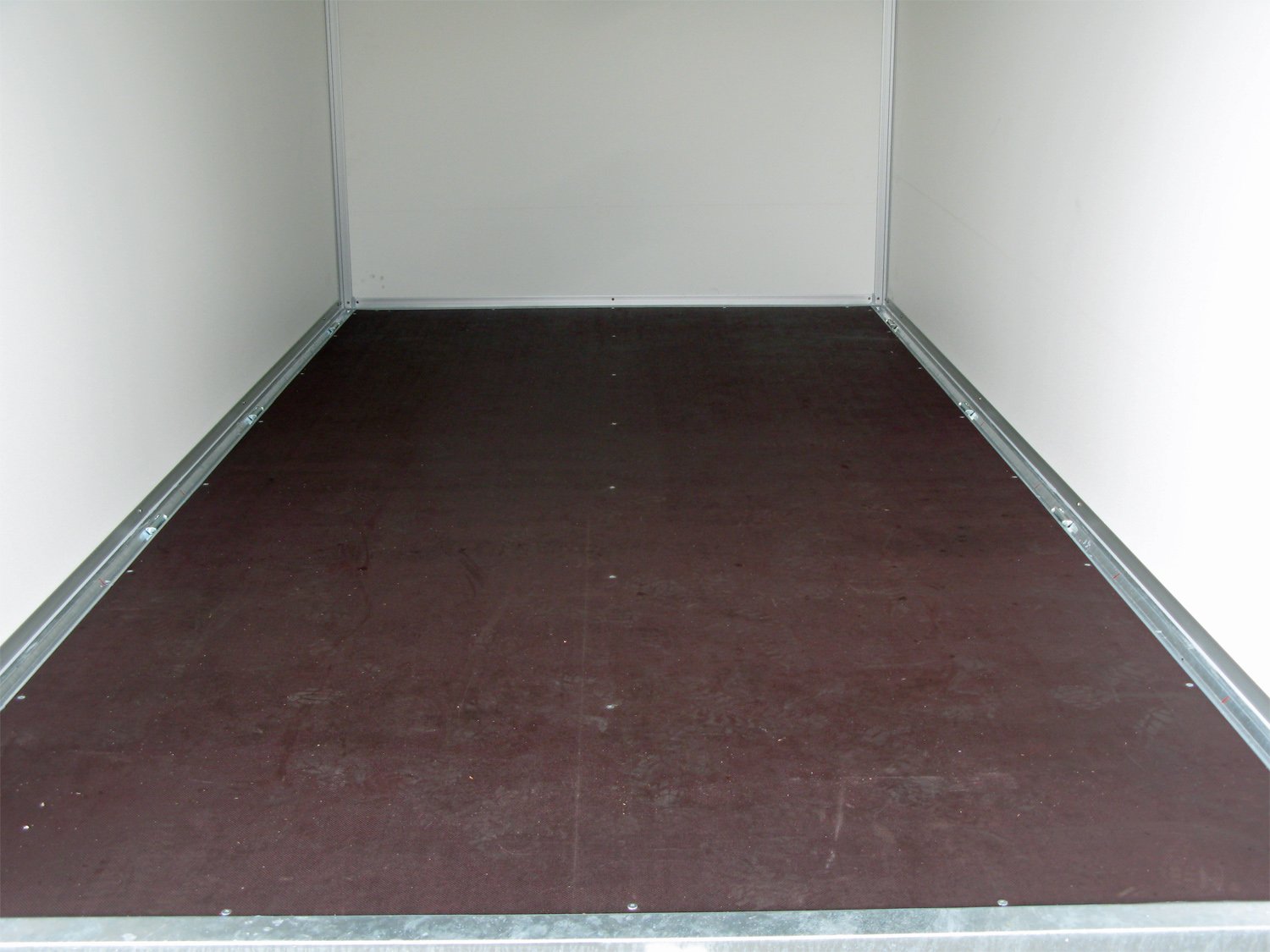 Hapert Kofferanhänger Sapphire H-2 - 3000 – 405 x 200 x 210 – Ladefläche 405 × 200 cm – 3000 kg – Tandemachser – Ansicht 5
