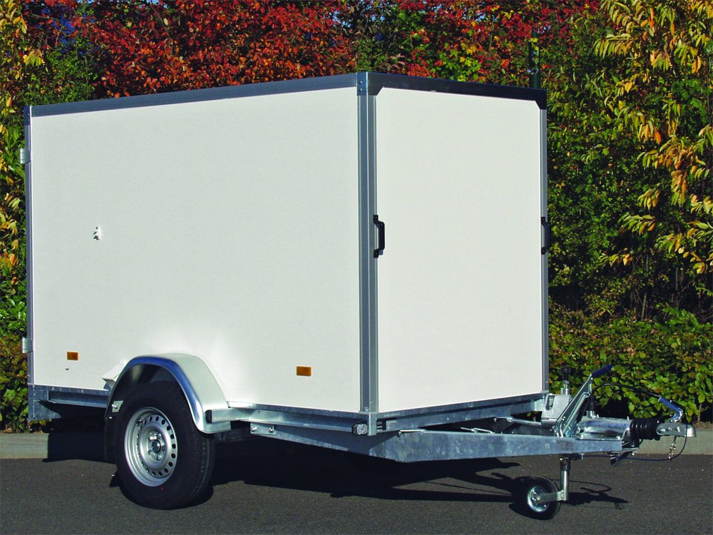 Hapert Kofferanhänger Sapphire L-1 - 1500 – Doppelflügeltüre hinten – Ladefläche 300 × 150 cm – 1500 kg – Einachser – Ansicht 1