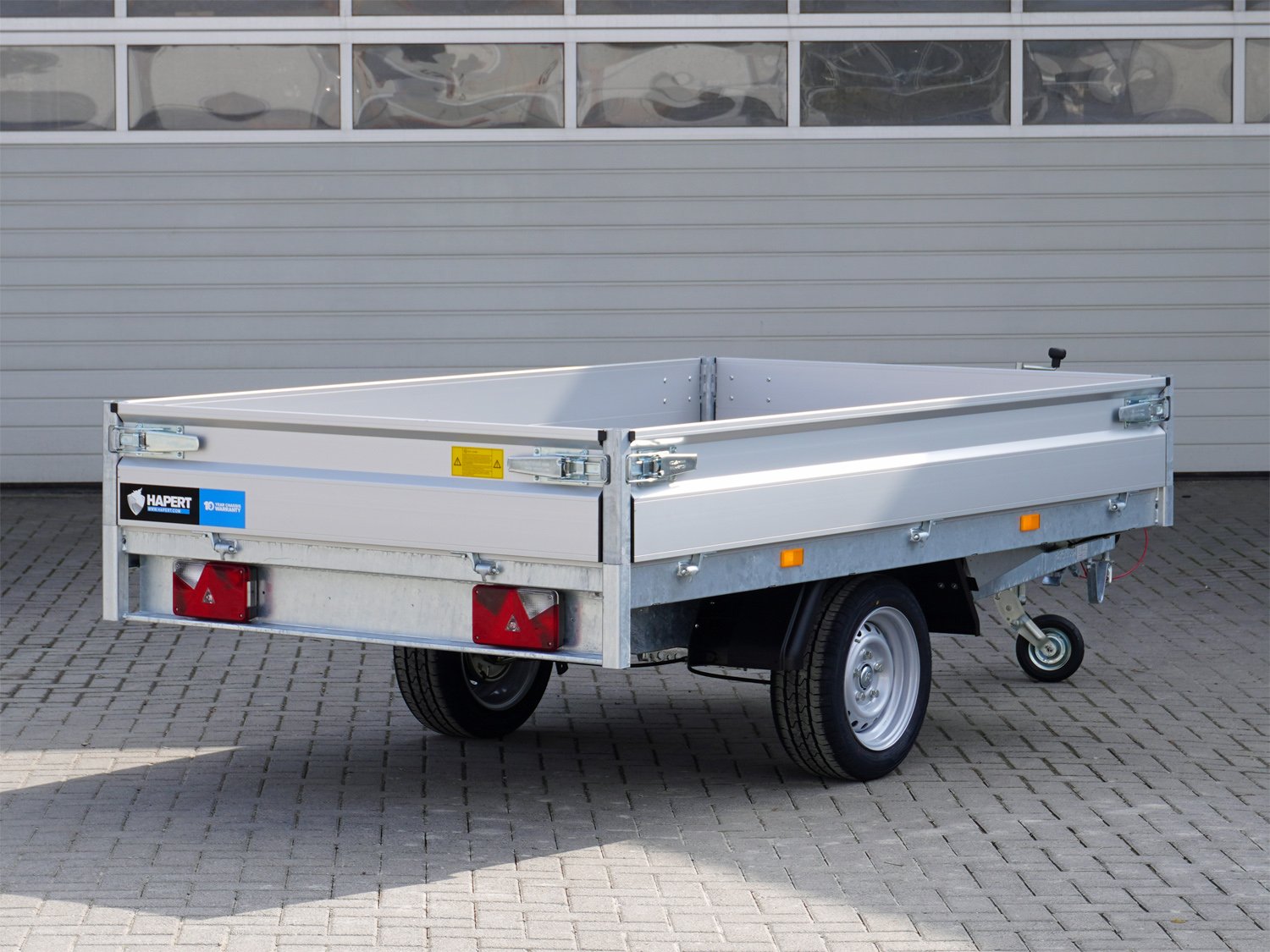 Hapert Pritschenhochlader Azure H-1 – 1350 – 2600 x 1500 – niedriges Fahrwerk – Ladefläche 260 × 150 cm – 1350 kg – Einachser – Ansicht 3