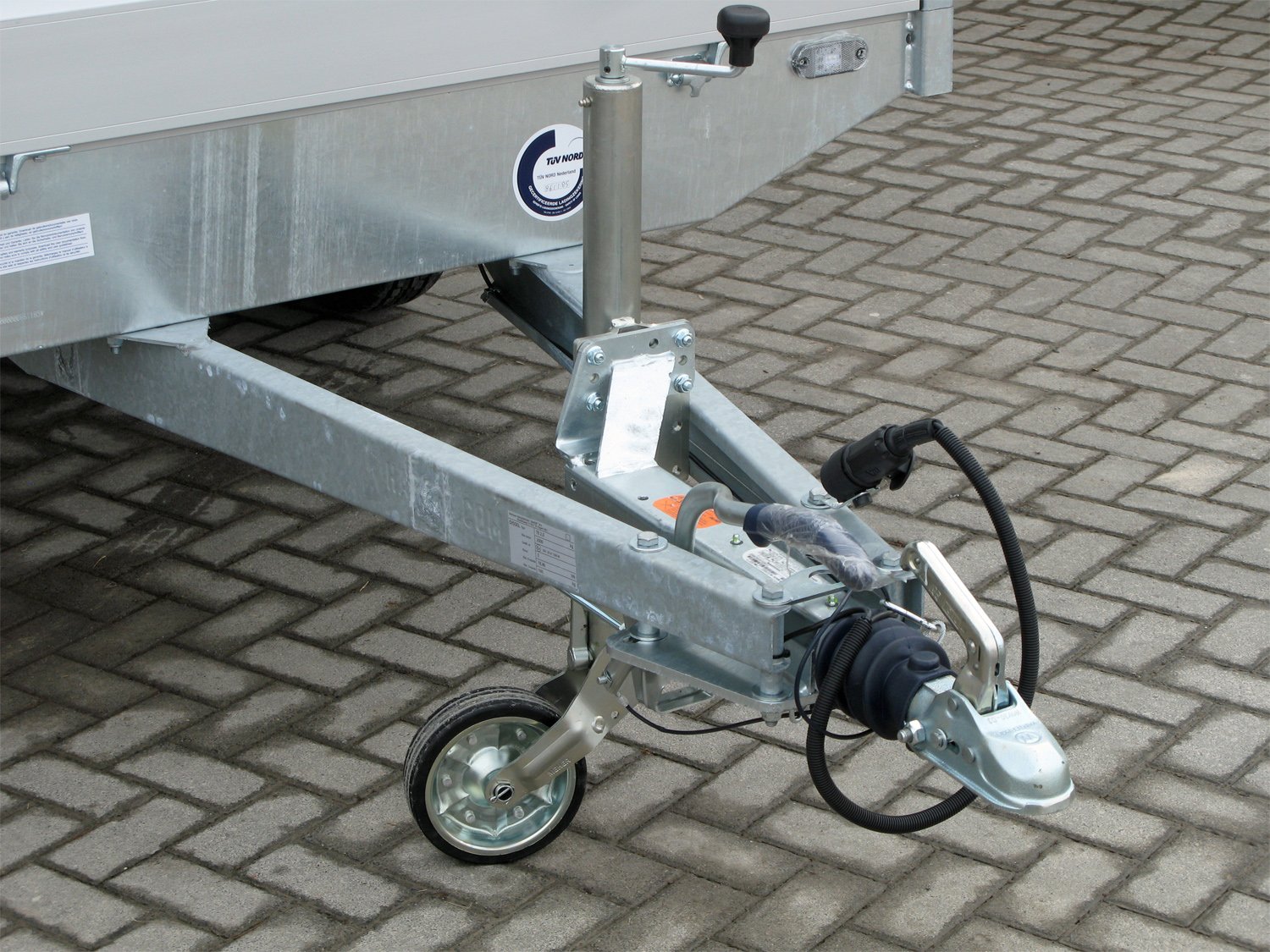 Hapert Pritschenhochlader Azure H-1 - 1350 - 2800 x 1600 – Ladefläche 280 × 160 cm – 1350 kg – Einachser – Ansicht 4