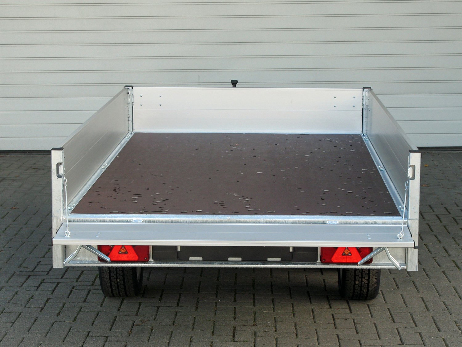 Hapert Pritschenhochlader Azure H-2 - 2000 - 3050 x 1800 – niedriges Fahrwerk – Ladefläche 305 × 180 cm – 2000 kg – Tandemachser – Ansicht 5