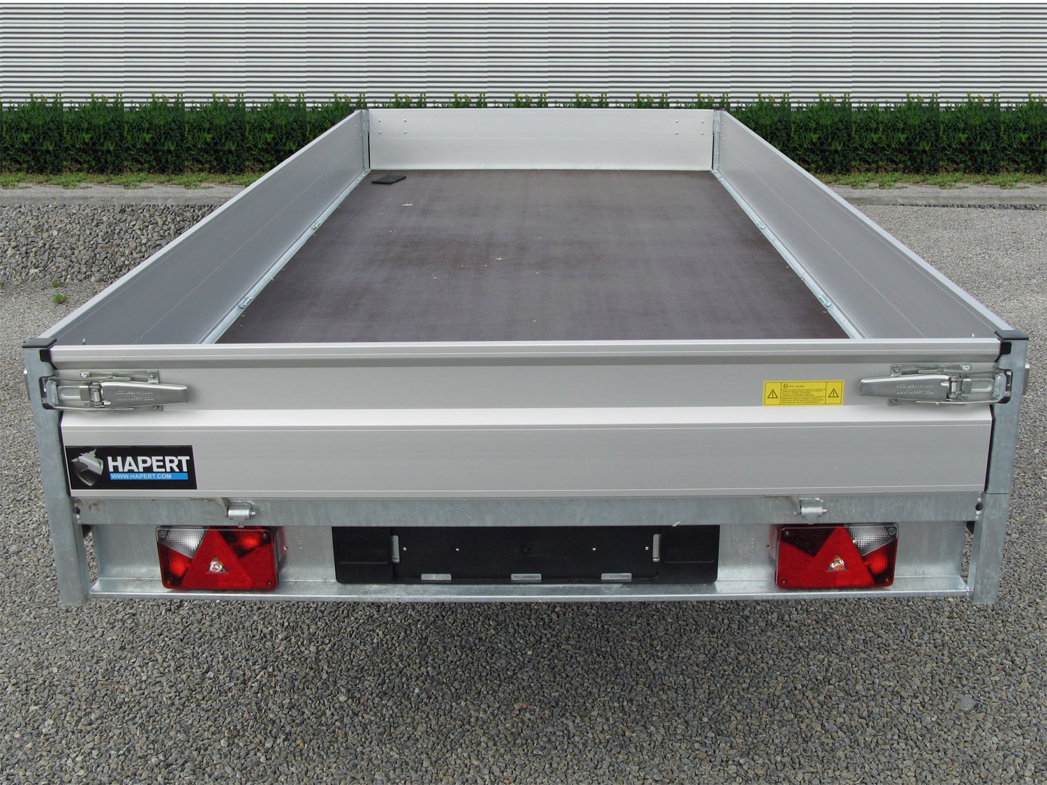 Hapert Pritschenhochlader Azure H-2 - 2700 - 4050 x 1800 – 185R 14 C – Ladefläche 405 × 180 cm – 2700 kg – Tandemachser – Ansicht 4