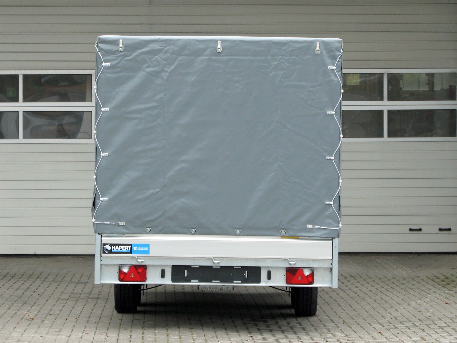 Hapert Pritschenhochlader Azure H-2 - 2700 - 4050 x 2000 – 2000 mm Hochplane – Ladefläche 405 × 200 cm – 2700 kg – Tandemachser – Ansicht 3