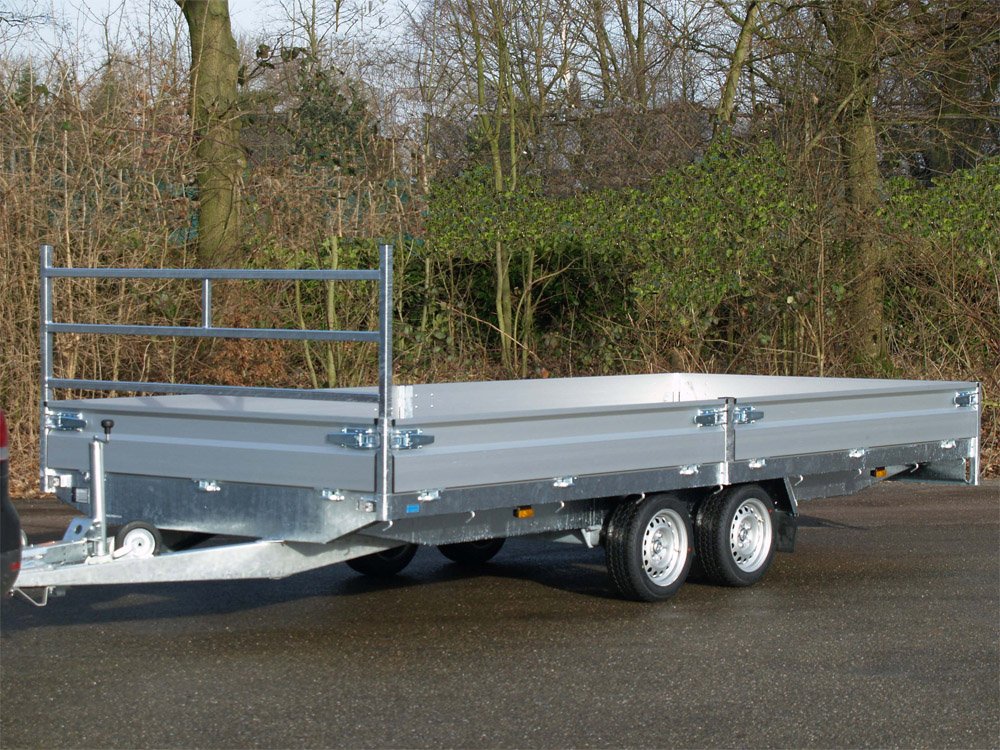 Hapert Pritschenhochlader Azure H-2 - 2700 - 5050 x 2000 – Mittelrungen niedriges Fahrwerk – Ladefläche 505 × 200 cm – 2700 kg – Tandemachser – Ansicht 1