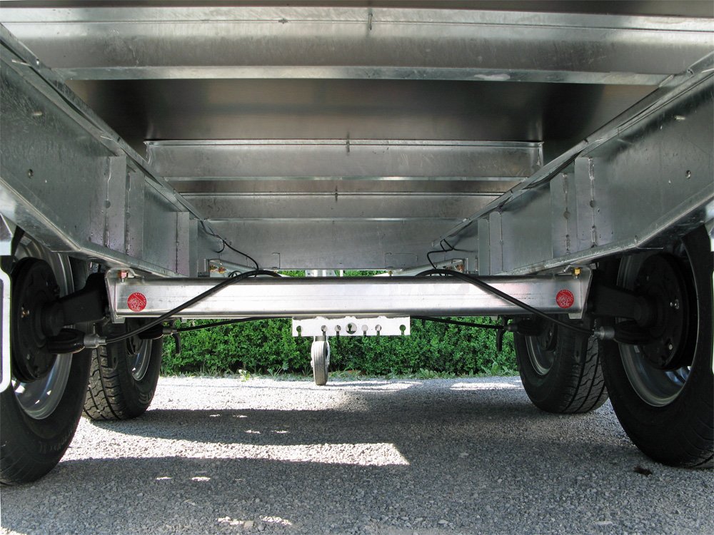Hapert Pritschenhochlader Azure H-2 - 2700 - 5050 x 2000 – Mittelrungen niedriges Fahrwerk – Ladefläche 505 × 200 cm – 2700 kg – Tandemachser – Ansicht 4