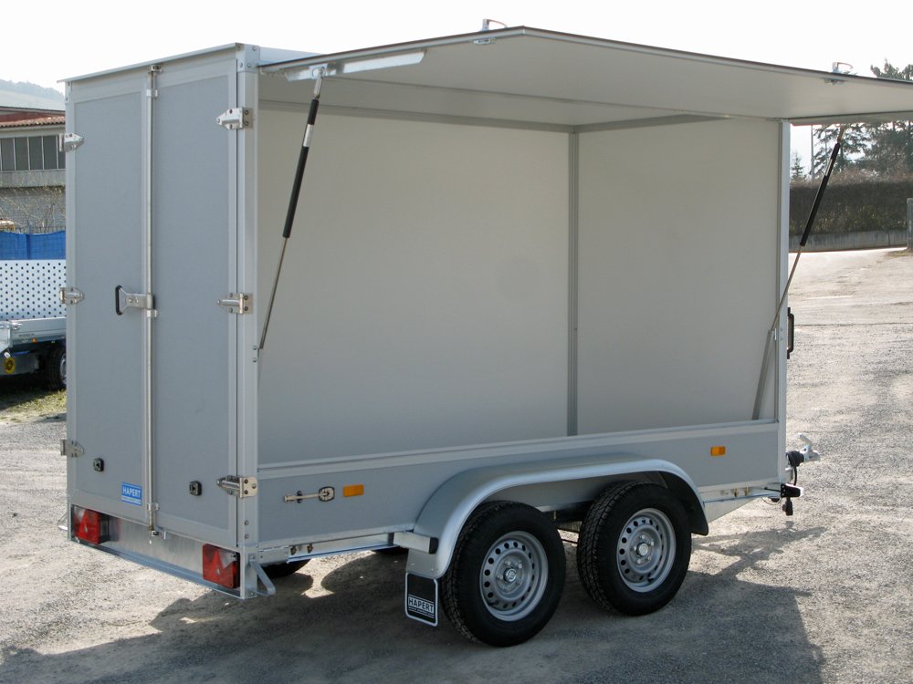 Hapert Verkaufsanhänger Sapphire L-2 - 2000 – mit Verkaufsklappe – Ladefläche 300 × 150 cm – 2000 kg – Tandemachser – Ansicht 1