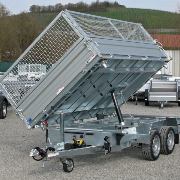 Humbaur 3-Seiten-Kipper HTK 3000.31 ALU Profi Plus – Gitteraufsatz, Rampen, Stützen, E-Pumpe – Ladefläche 314 × 175 cm – 3000 kg – Tandemachser – Ansicht 1