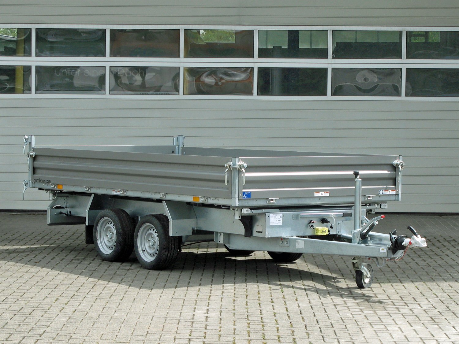 Humbaur 3-Seiten-Kipper HTK 3500.41 STAHL – Parabelfederung – Ladefläche 410 × 210 cm – 3500 kg – Tandemachser – Ansicht 5