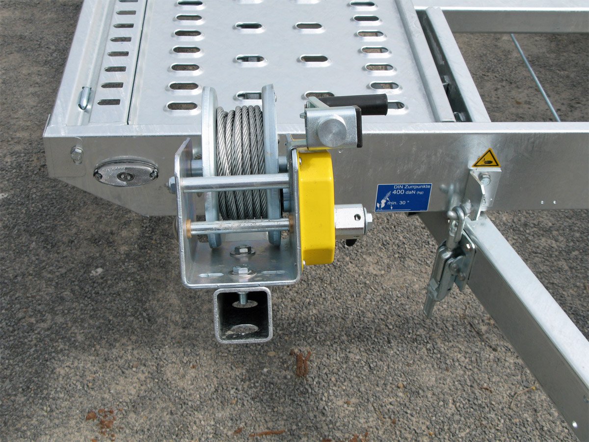 Humbaur Autotransporter MTK 354722 kippbar – Kippbrücke mechanisch kippbar – Ladefläche 470 × 218 cm – 3500 kg – Tandemachser – Ansicht 5