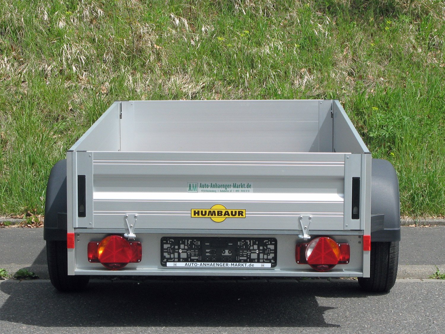Humbaur Kastenanhänger HA152513 KV 100 km/h – klappbare Vorderwand – Ladefläche 251 × 131 cm – 1500 kg – Einachser – Ansicht 4