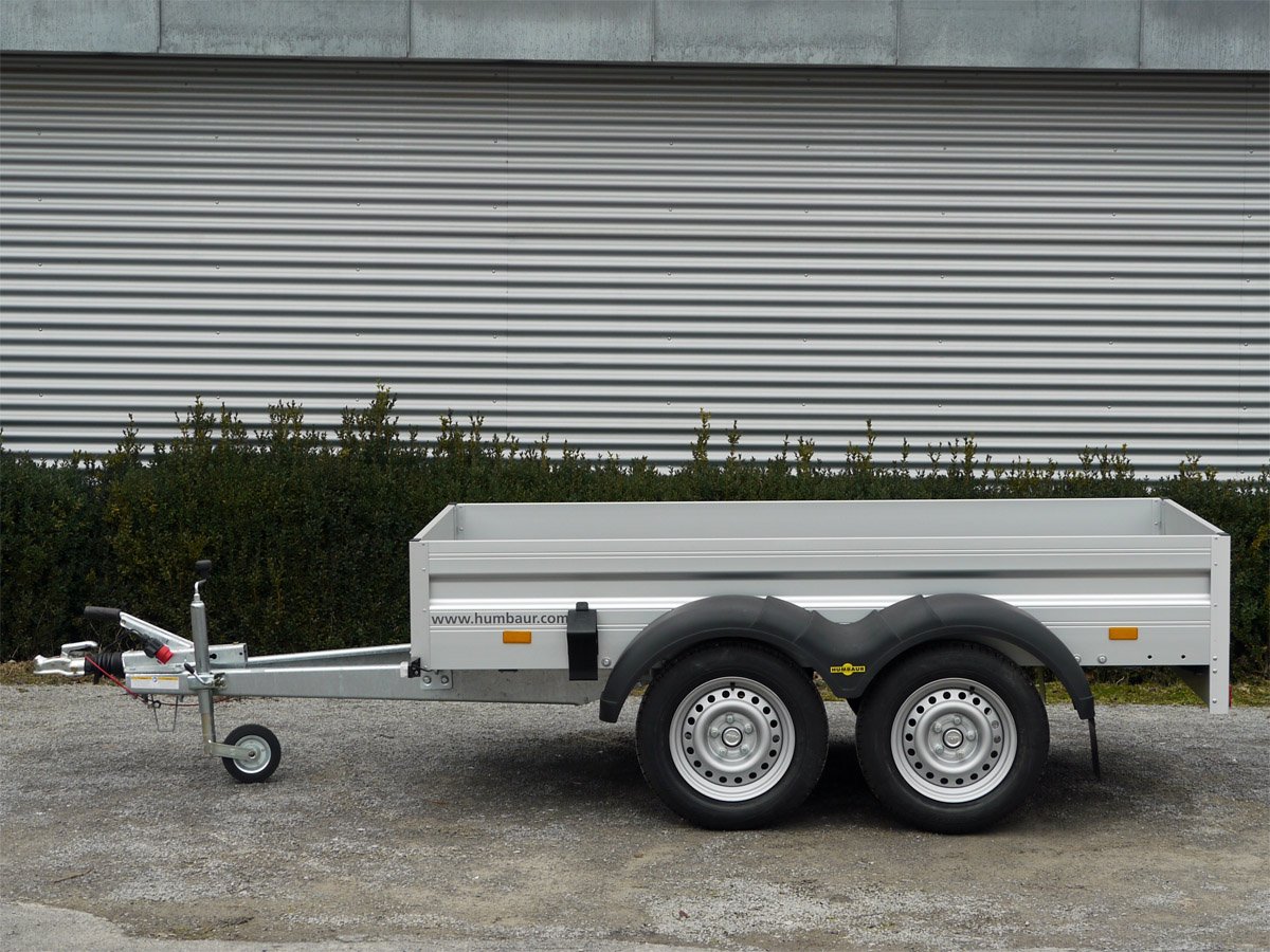 Humbaur Kastenanhänger HA202513 – Ladehöhe 540mm, Bereifung 13" – Ladefläche 251 × 131 cm – 2000 kg – Tandemachser – Ansicht 2