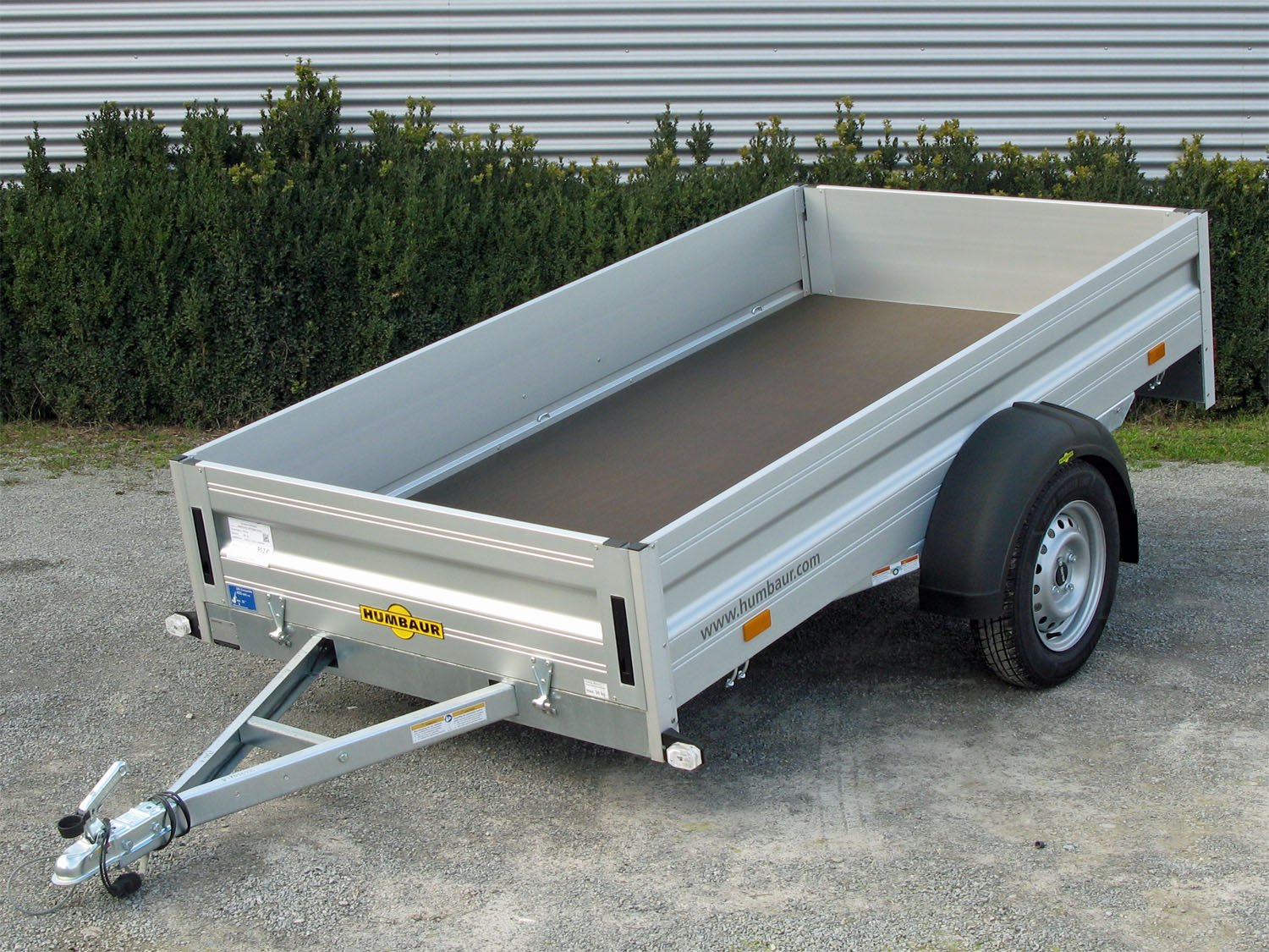 Humbaur Kastenanhänger HA752513 KV – ungebremst, mit Klappe vorne – Ladefläche 251 × 131 cm – 750 kg – Einachser – Ansicht 1