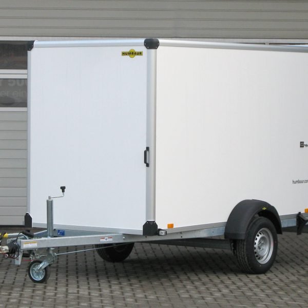 Humbaur Kofferanhänger HK 153015-18P FlexZurr – Doppelflügeltüre hinten – Ladefläche 304 × 151 cm – 1500 kg – Einachser – Ansicht 1
