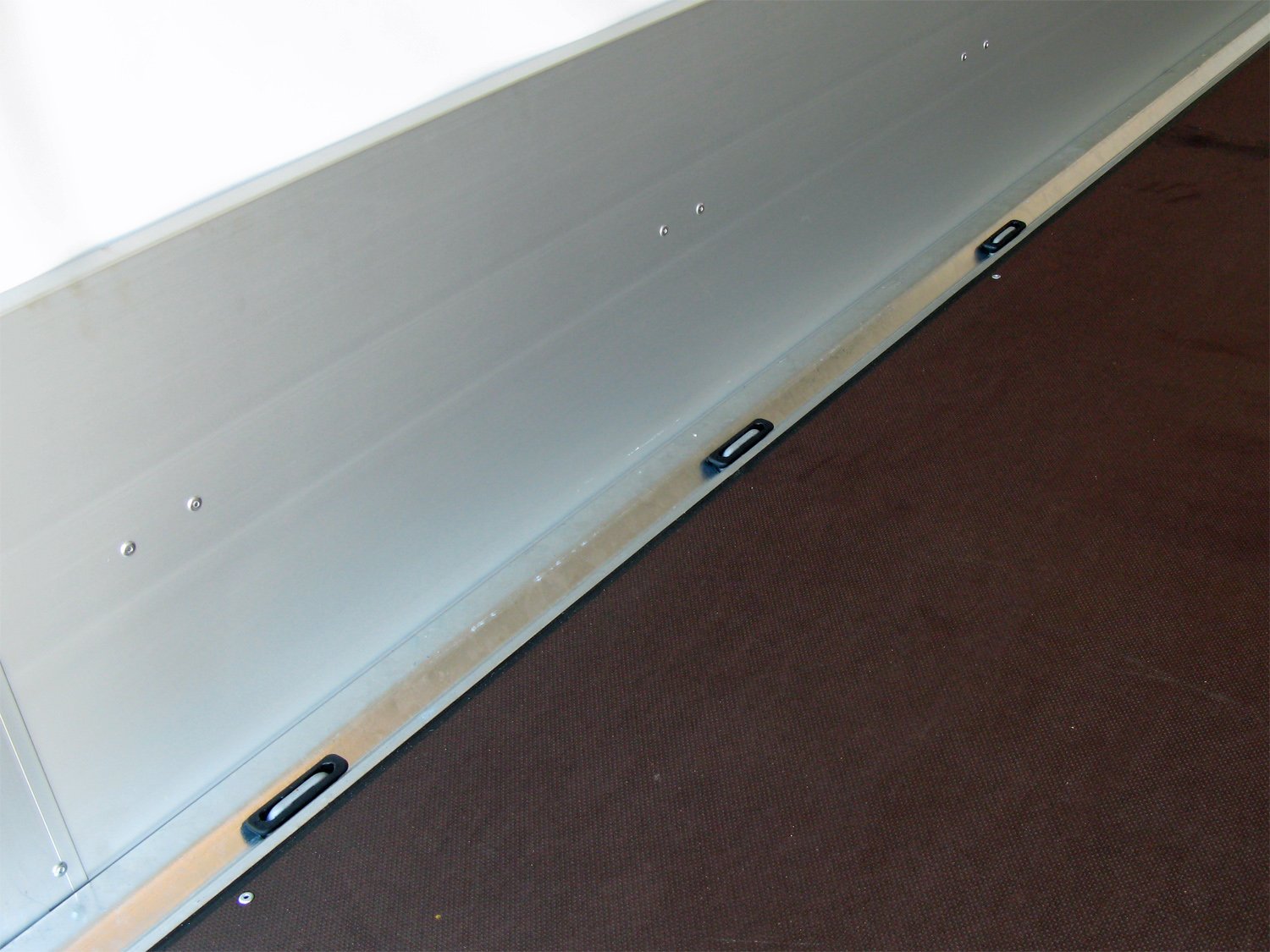 Humbaur Pritschenhochlader HT354121 – Planenaufbau 2000 mm – Ladefläche 410 × 210 cm – 3500 kg – Tandemachser – Ansicht 4