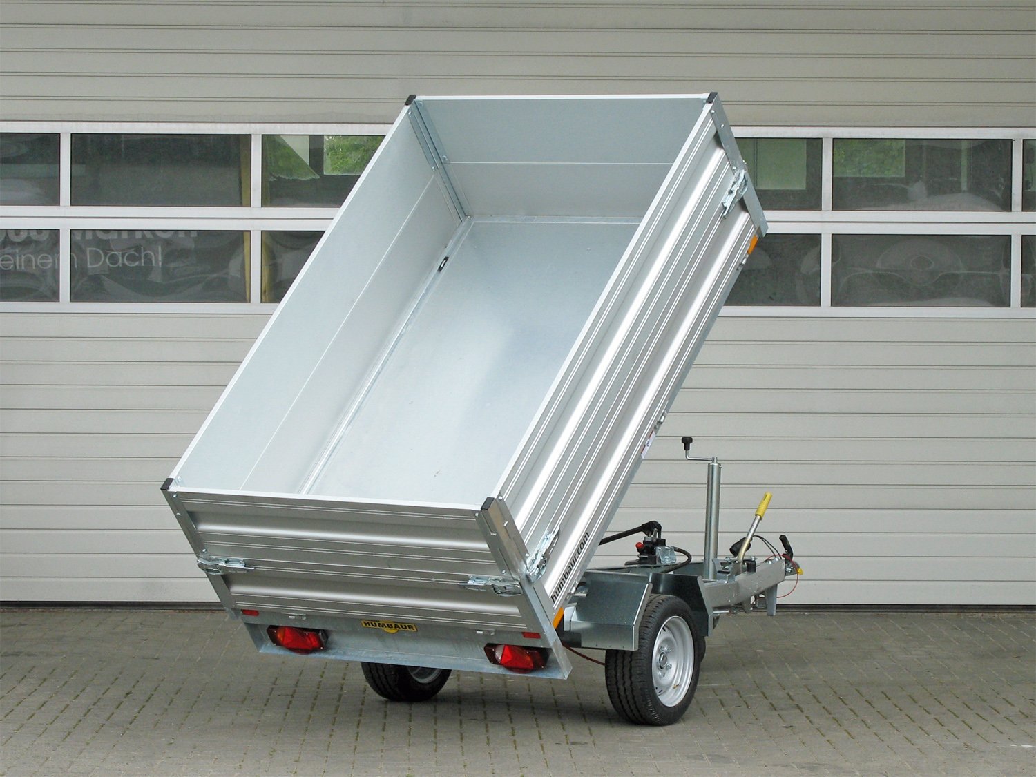 Humbaur Rückwärtskipper HUK 152314 – BW Aufsatz - FLEX e Pump – Ladefläche 230 × 140 cm – 1500 kg – Einachser – Ansicht 1