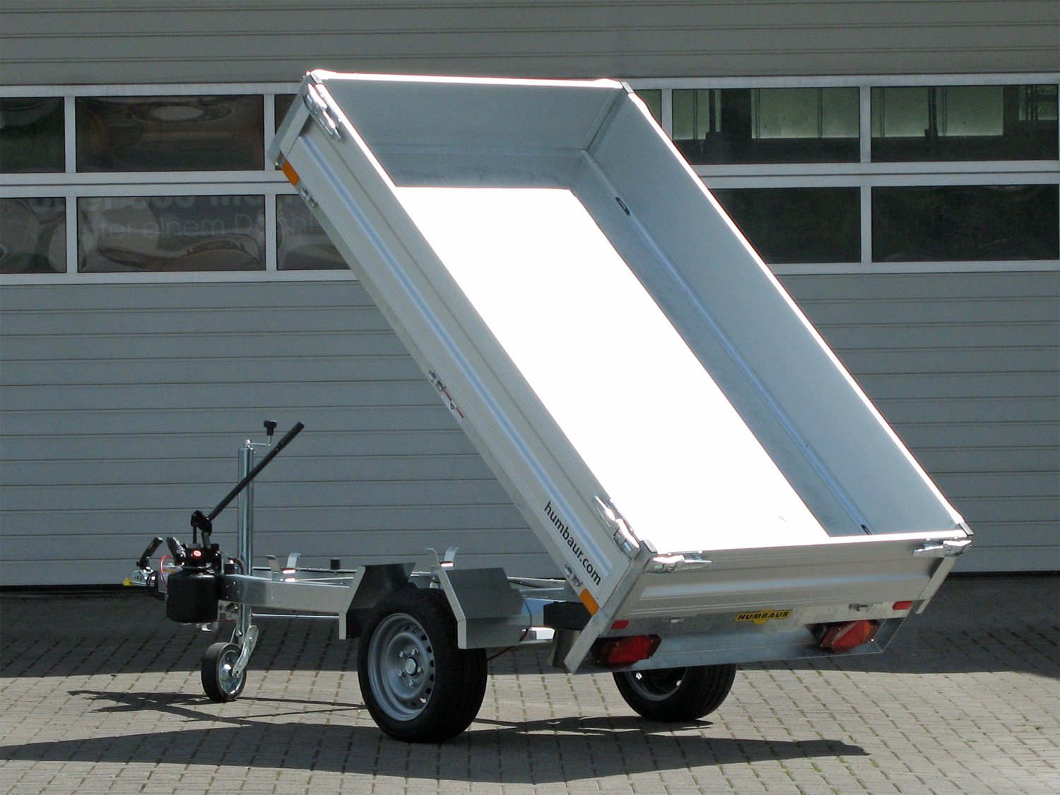 Humbaur Rückwärtskipper HUK 152314 – FLEX e Pump – Ladefläche 230 × 140 cm – 1500 kg – Einachser – Ansicht 3