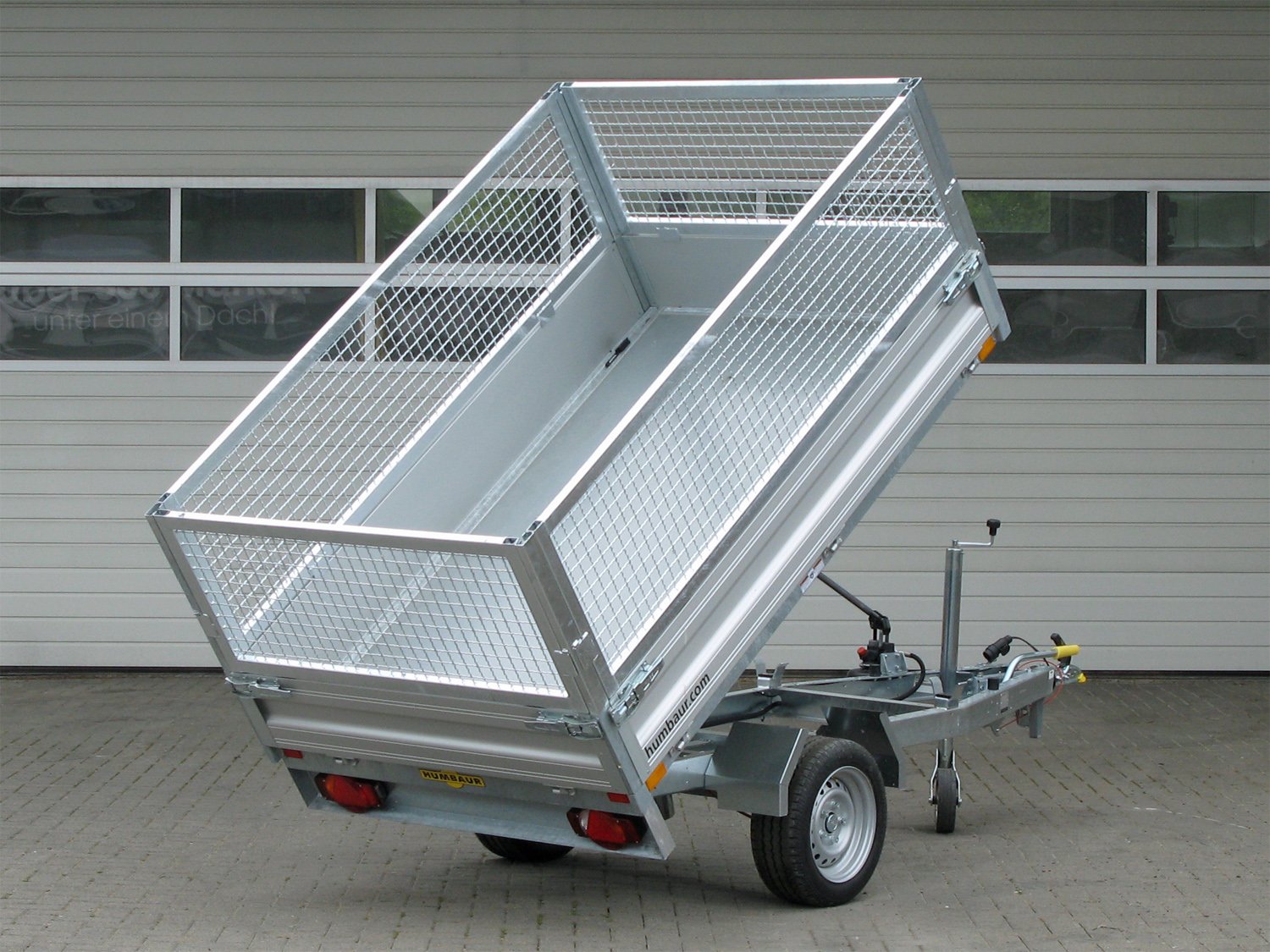 Humbaur Rückwärtskipper HUK 152314 – Gitteraufsatz – Ladefläche 230 × 140 cm – 1500 kg – Einachser – Ansicht 3