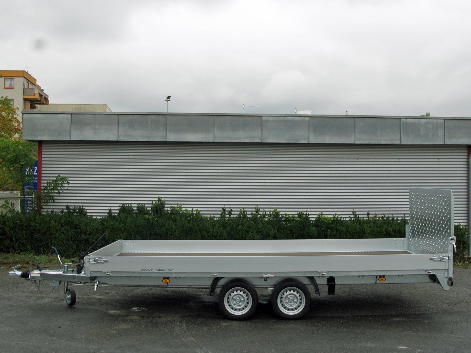 Humbaur Universaltransporter MTKA 354222 Allcomfort – Ladefläche 420 × 218 cm – 3500 kg – Tandemachser – Ansicht 1