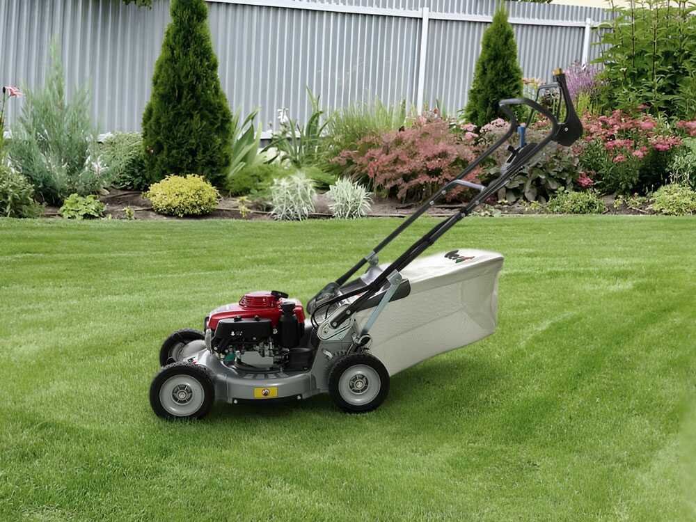 KAAZ LM 5360 HXA HST PRO Benzin-Rasenmäher – 53 cm Schnittbreite – Heckantrieb – mit Fangkorb – Ansicht 2