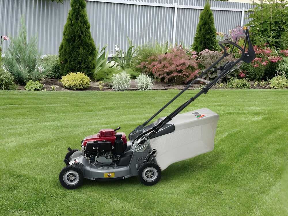 KAAZ LM 5360 HXA Benzin-Rasenmäher – 53 cm Schnittbreite – Heckantrieb – mit Fangkorb – Ansicht 2