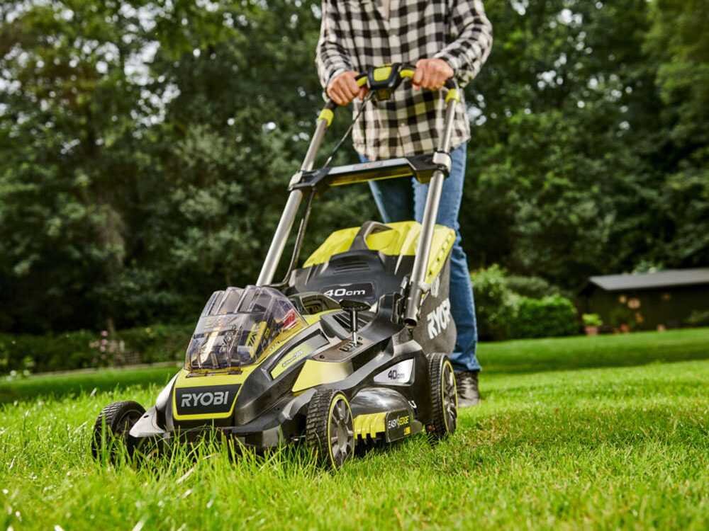 RYOBI RLM36X41H50G Akku-Rasenmäher – 40 cm Schnittbreite – zum Schieben – mit Fangkorb – Ansicht 4