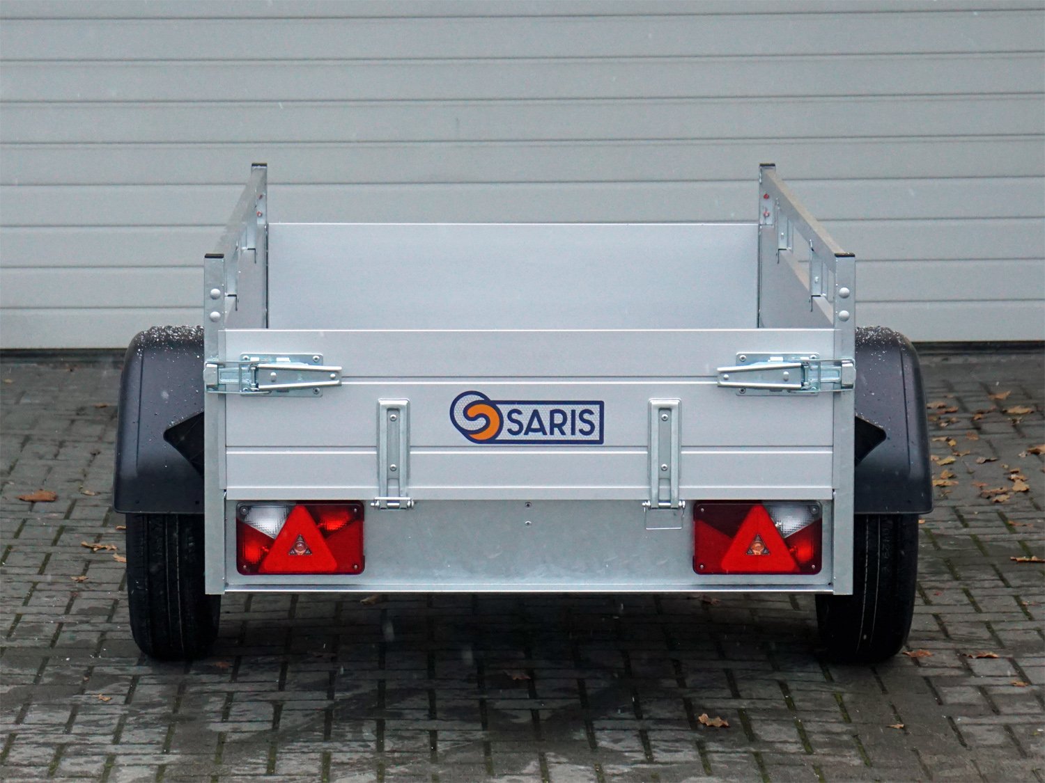 Saris Kastenanhänger MP 205 113 1000 1 – Ladefläche 205 × 113 cm – 1000 kg – Einachser – Ansicht 3