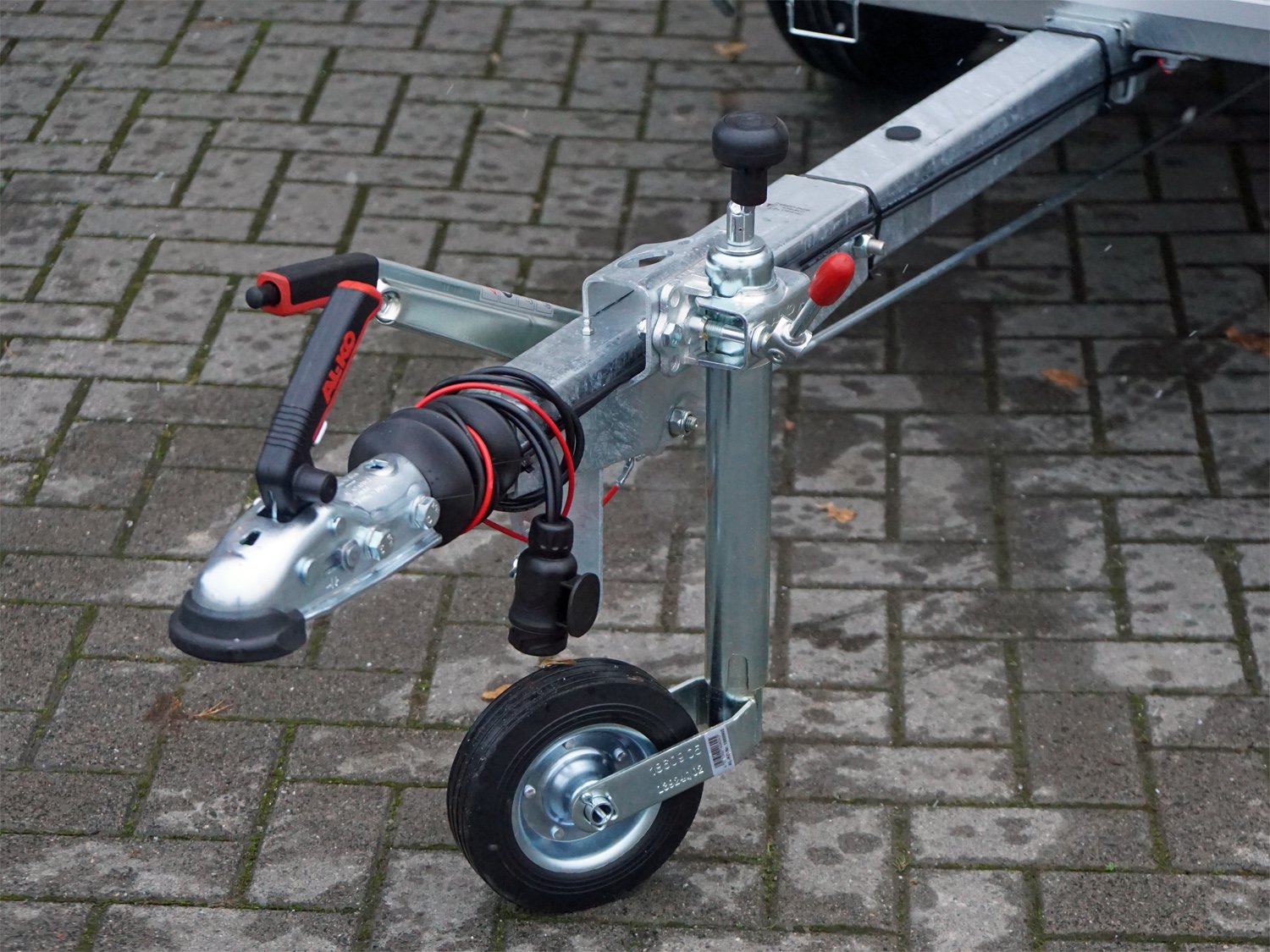 Saris Kastenanhänger MP 205 113 1000 1 – Ladefläche 205 × 113 cm – 1000 kg – Einachser – Ansicht 5