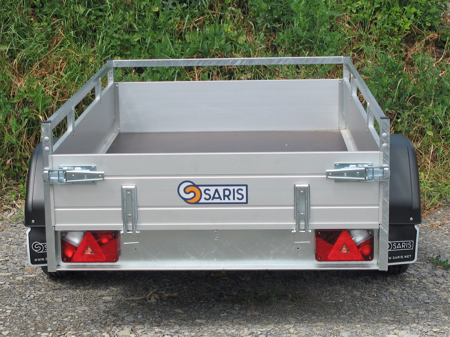 Saris Kastenanhänger MP 205 133 750 1 – kippbar – Ladefläche 205 × 133 cm – 750 kg – Einachser – Ansicht 3