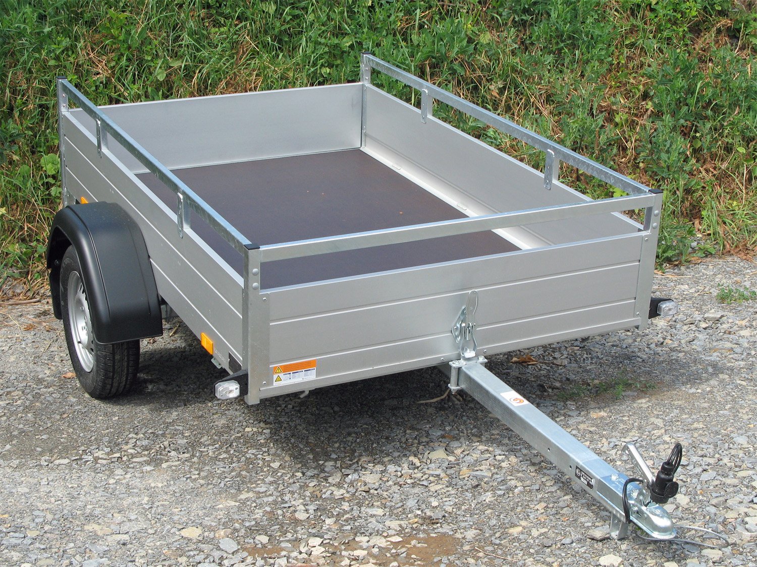 Saris Kastenanhänger MP 205 133 750 1 – kippbar – Ladefläche 205 × 133 cm – 750 kg – Einachser – Ansicht 5