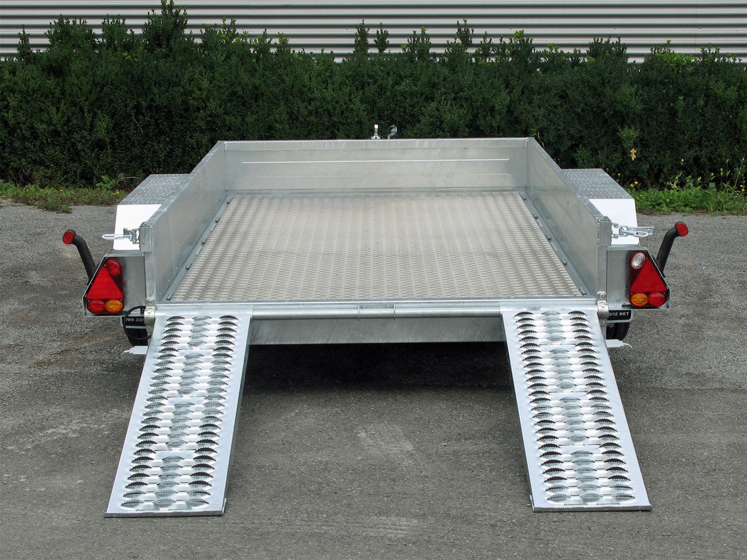Saris Maschinentransporter MG 306 170 3500 2 – Maschinentransporter mit Force-One – Ladefläche 306 × 168 cm – 3500 kg – Tandemachser – Ansicht 3