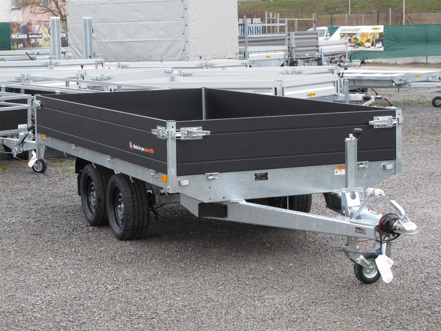 Saris Pritschenhochlader PL 356 184 2700 2 – Ladefläche 356 × 184 cm – 2700 kg – Tandemachser – Ansicht 4