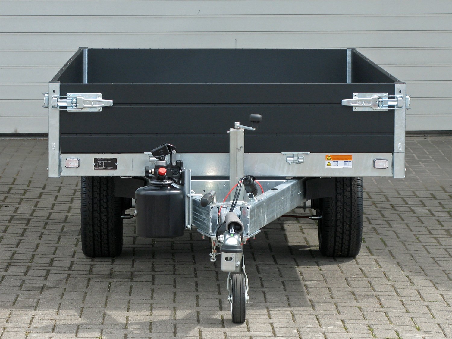 Saris Rückwärtskipper K1 276 150 1500 1 – Black Edition doppelwirkende Handpumpe – Ladefläche 276 × 150 cm – 1500 kg – Einachser – Ansicht 4