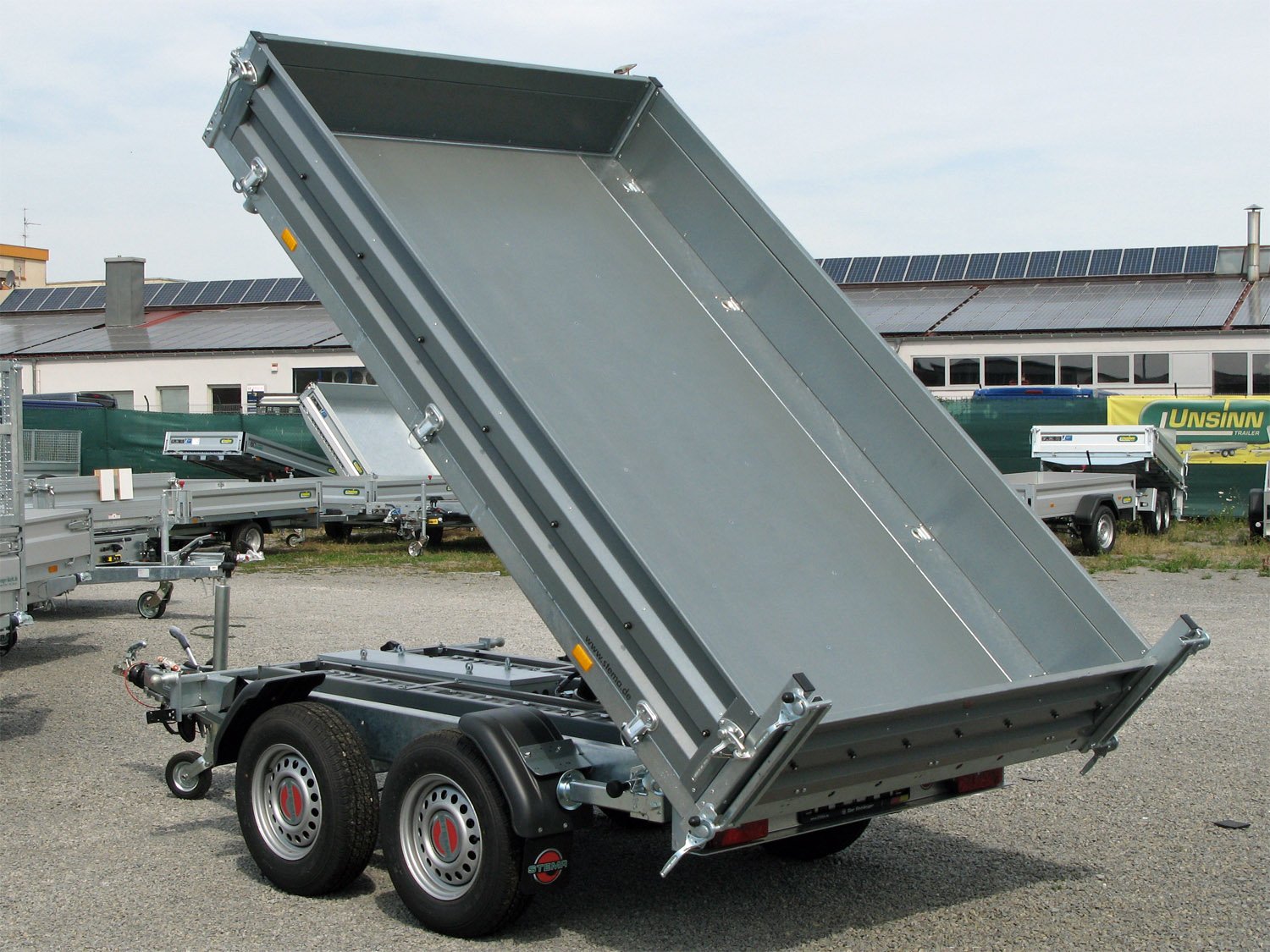 STEMA 3-Seiten-Kipper SHDK O2 35-40-20.2 – E-Pumpe, StahlBW – Ladefläche 401 × 203 cm – 3500 kg – Tandemachser – Ansicht 2