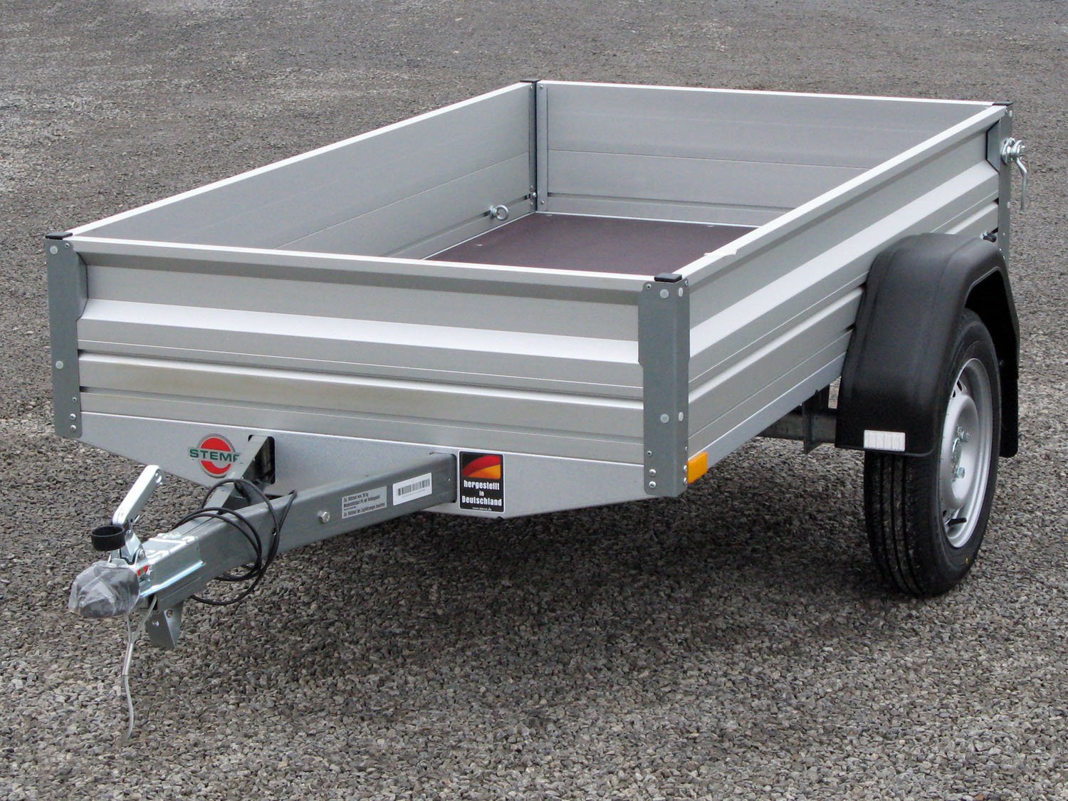 STEMA Kastenanhänger FT 7.5-20-10.1A – Alu – Ladefläche 201 × 108 cm – 750 kg – Einachser – Ansicht 1