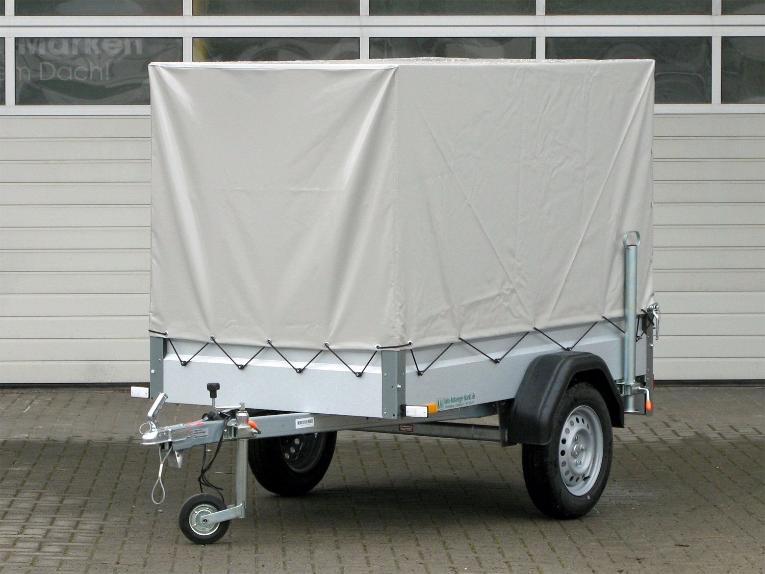 STEMA Kastenanhänger FT 7.5-20-10.1B – inkl. Planenaufbau 100 cm lose beigelegt – Ladefläche 201 × 108 cm – 750 kg – Einachser – Ansicht 1