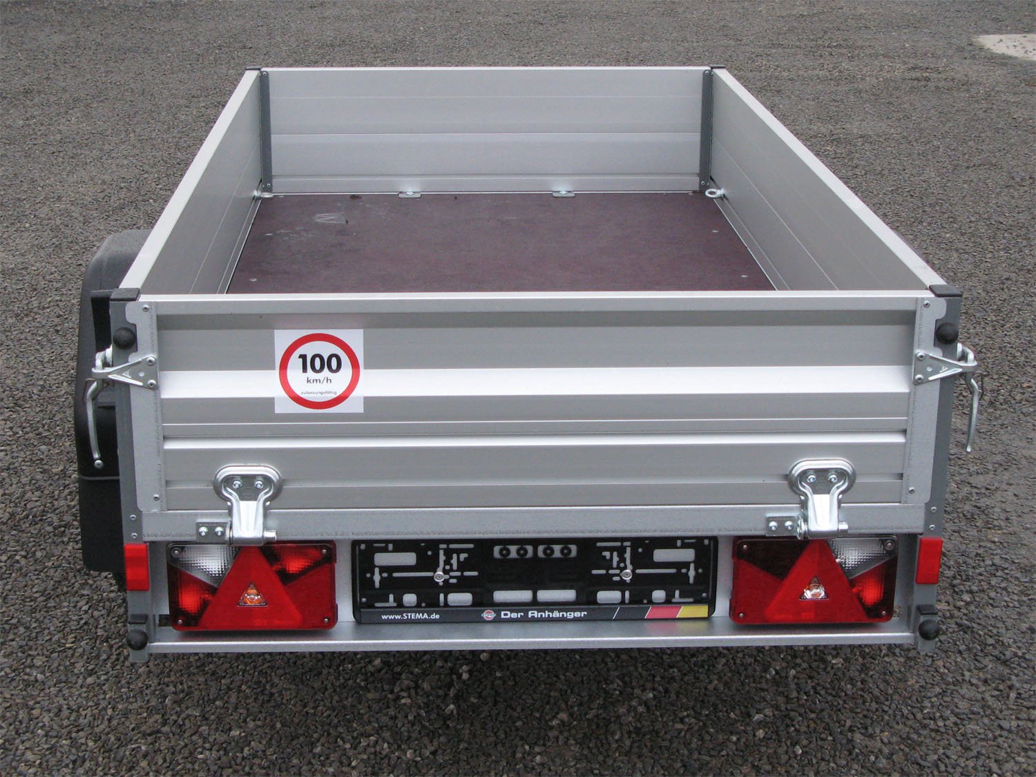STEMA Kastenanhänger FT 8.5-20-10.1A – Alu Beplankung 100 Km/h – Ladefläche 201 × 108 cm – 850 kg – Einachser – Ansicht 4