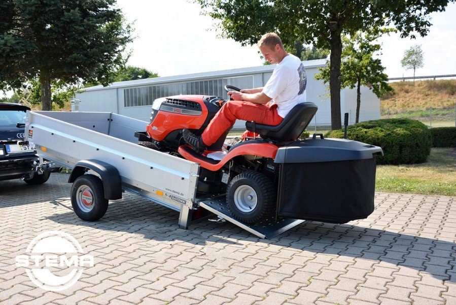 STEMA Kastenanhänger STP O1 7.5-21-13.1 REX 21 – Kippbar mit Auffahrrampe – Ladefläche 210 × 128 cm – 750 kg – Einachser – Ansicht 3