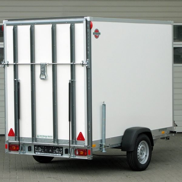 STEMA Kofferanhänger P-BOX STPK O2 15-25-15.1.P18.1 – Rampe – Ladefläche 255 × 157 cm – 1500 kg – Einachser – Ansicht 1