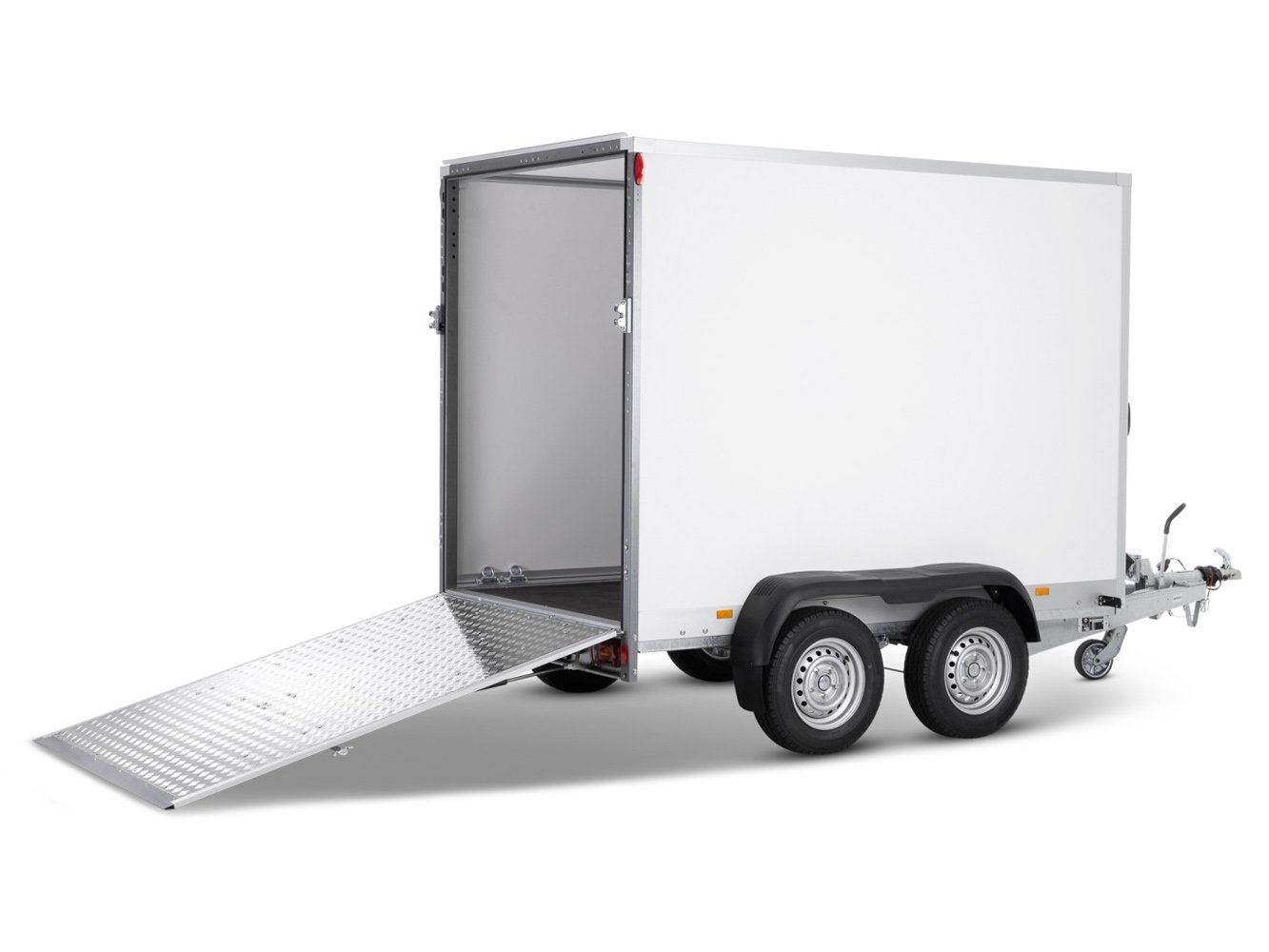 STEMA Kofferanhänger P-BOX STPK O2 27-25-15.2.P15.1 – Rampe – Ladefläche 255 × 157 cm – 2700 kg – Tandemachser – Ansicht 1