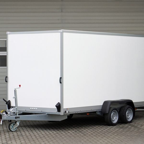 STEMA Kofferanhänger P-BOX STPK O2 35-46-18.2.P20.2 – Flügeltüren – Ladefläche 452 × 186,5 cm – 3500 kg – Tandemachser – Ansicht 1