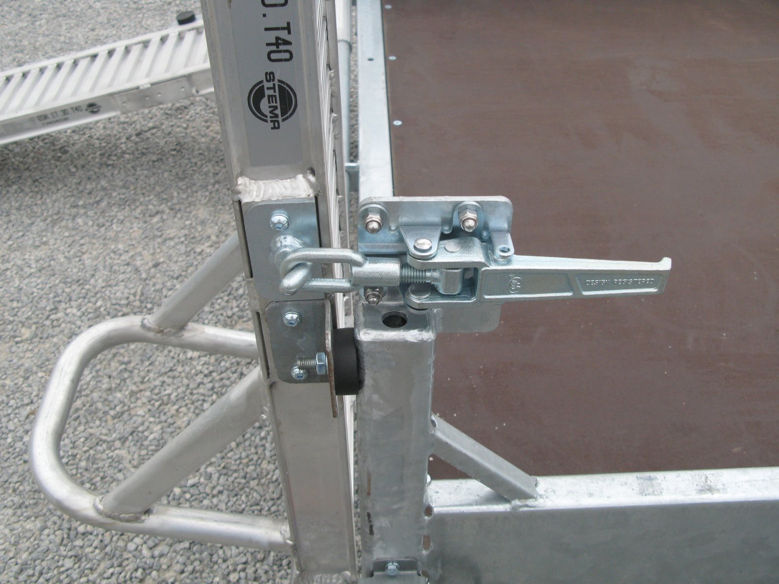 STEMA Maschinentransporter BMAT O2 35-36-16.2 Alurampen – Alurampen – Ladefläche 353 × 165 cm – 3500 kg – Tandemachser – Ansicht 5