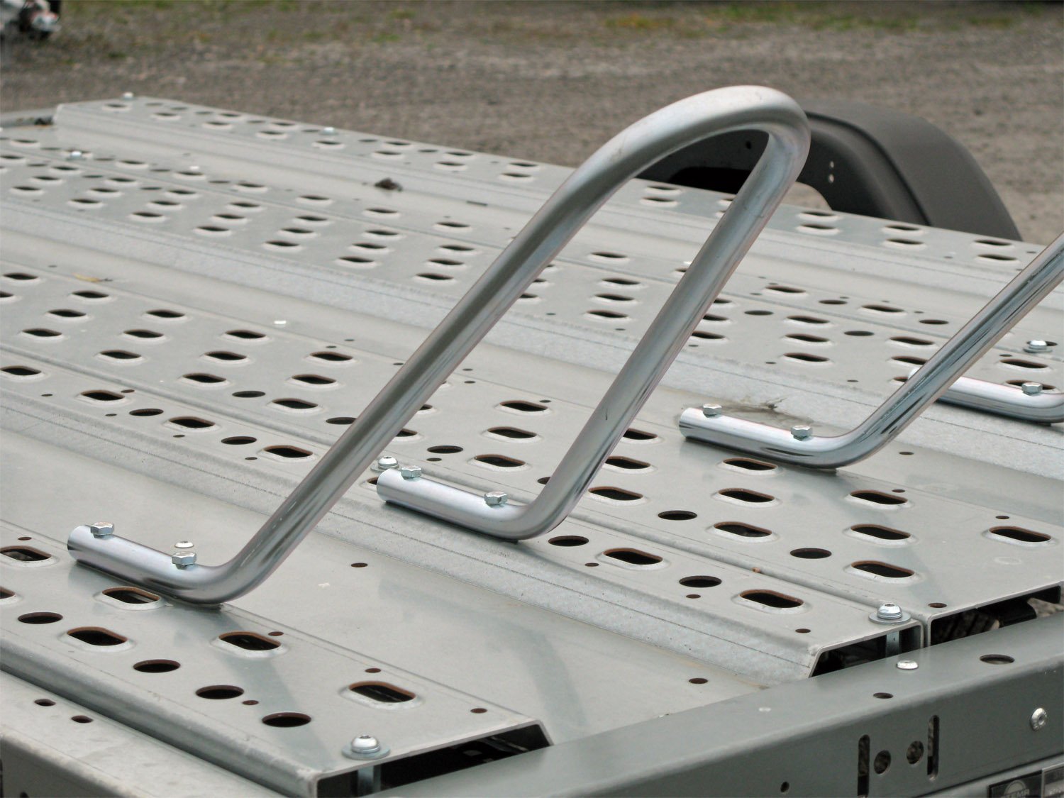 STEMA Motorradtransporter STM O2 10-21-15.1 – Ladefläche 210 × 153 cm – 1000 kg – Einachser – Ansicht 5