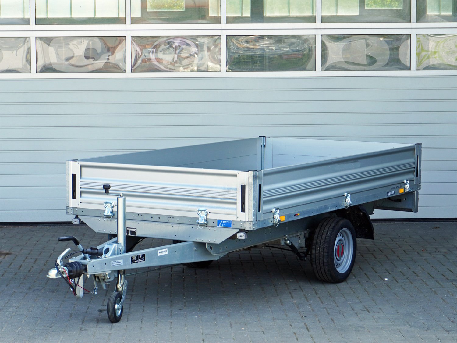 STEMA Pritschenhochlader ALU SH O2 13-30-15.1 – Alu-Bordwand, 10 Zoll Fahrwerk – Ladefläche 301 × 153 cm – 1300 kg – Einachser – Ansicht 1
