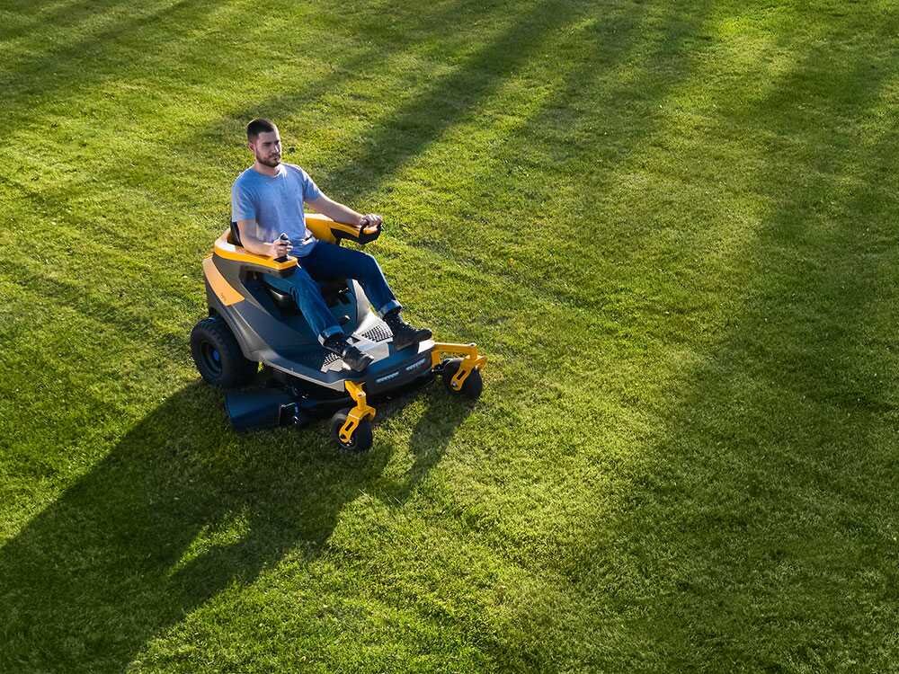 Stiga Gyro 500e Akku-Rasentraktor – 98 cm Schnittbreite – Automatisch – Ansicht 3