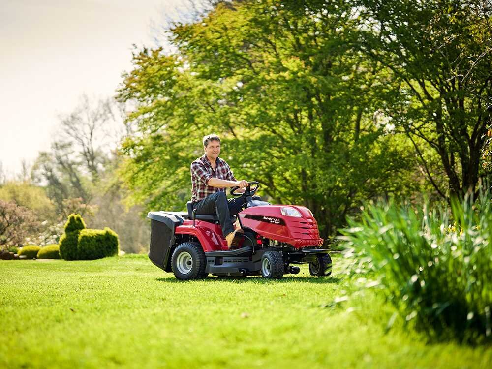 TOP-LINE Special 384 M Rasentraktor – 84 cm Schnittbreite – Mechanisch – Fangkorb 200 l – Ansicht 2