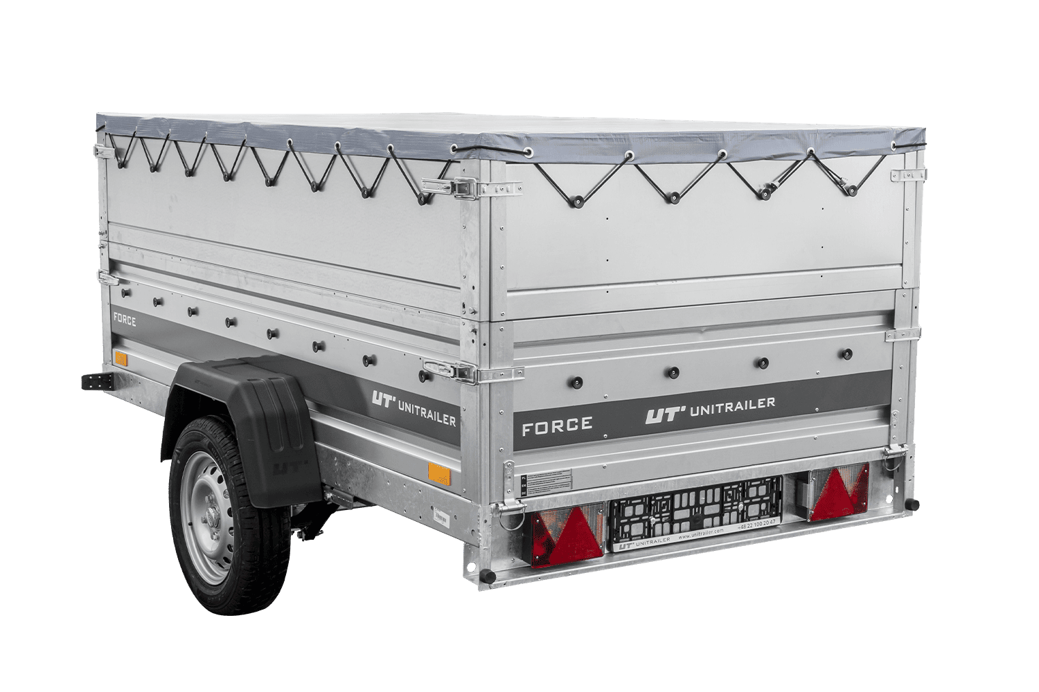UNITRAILER Force 230/R KIPP – PKW-Anhänger 230,9 × 126,1 cm – 750 kg – Einachser – mit Blattfederung – mit geschweißtem Rahmen – flache graue Plane – Zusatzbordwände: zusätzliche Vollwand-Stahlbordwände – mit Flachplanenträger – Ansicht 3