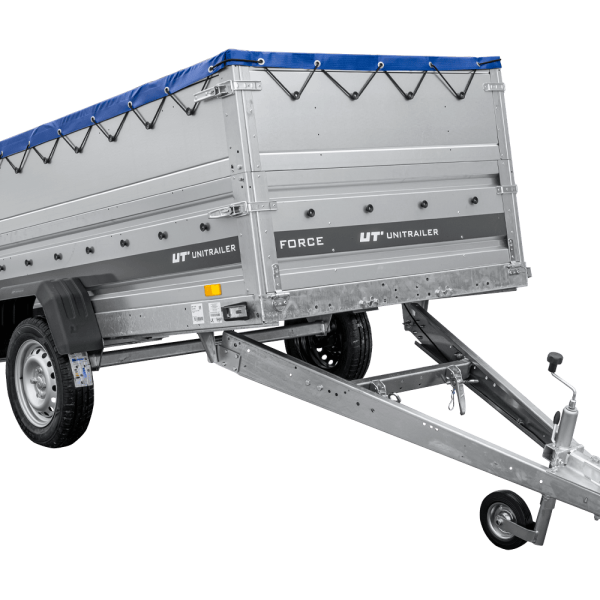 UNITRAILER Force 264 KIPP – PKW-Anhänger 264,7 × 126 cm – 750 kg – Einachser – mit geschweißtem Rahmen – flache blaue Plane – Zusatzbordwände: zusätzliche Vollwand-Stahlbordwände – mit Flachplanenträger – Ansicht 1